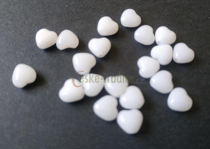 Korálek srdíčko bílé mléčné-20ks, 6,5x6mm sklo