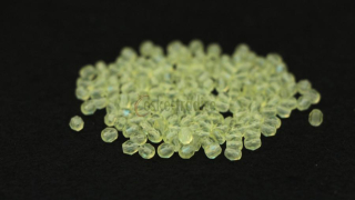 Korálky broušené (ohňovky) 15g/4mm - odstín 12 (žluté mléčné)