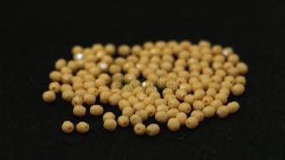 Korálky broušené (ohňovky) 15g/4mm - odstín 16 (béžové matné)