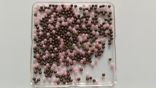 Perličky plastové (MIX RŮŽOVÁ/HNĚDÁ) 4mm/10g